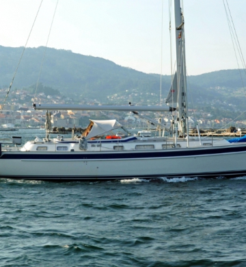 Hallberg Rassy 48